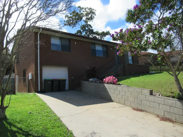 5 Redwood St