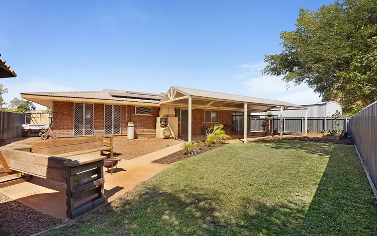 33 Lady Douglas Way