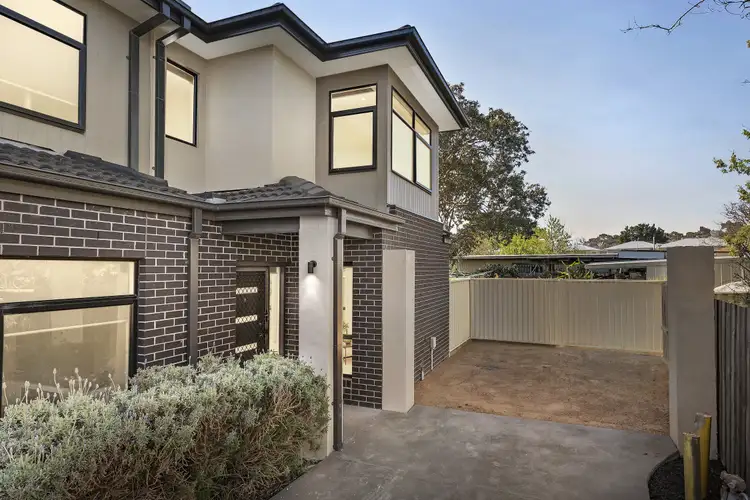 25 Castley Crescent