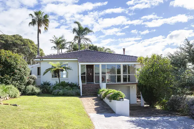 10 Irwin Street