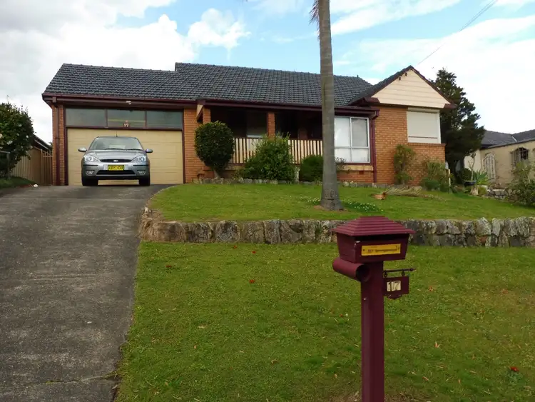 17 Glenogle Crescent