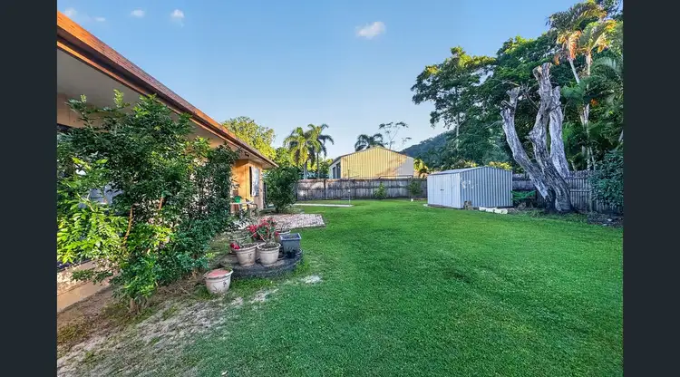 28 Oleander Drive