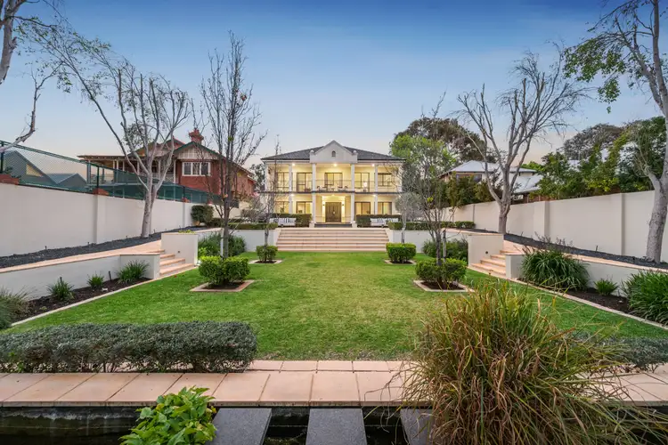 7 Philip Road