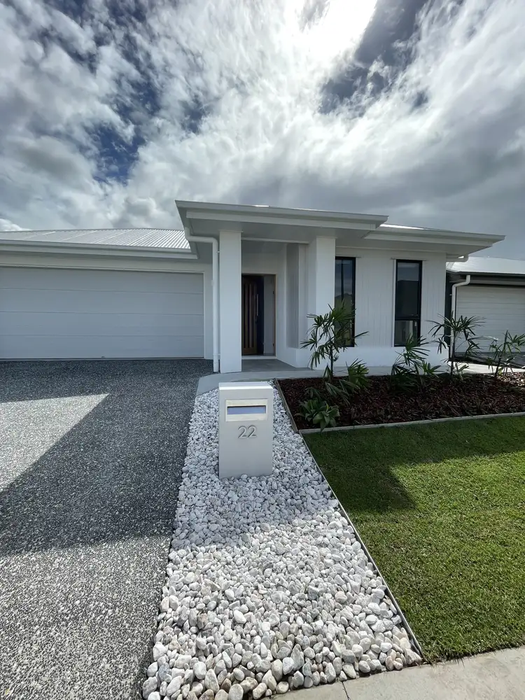 22 Alpine Crescent