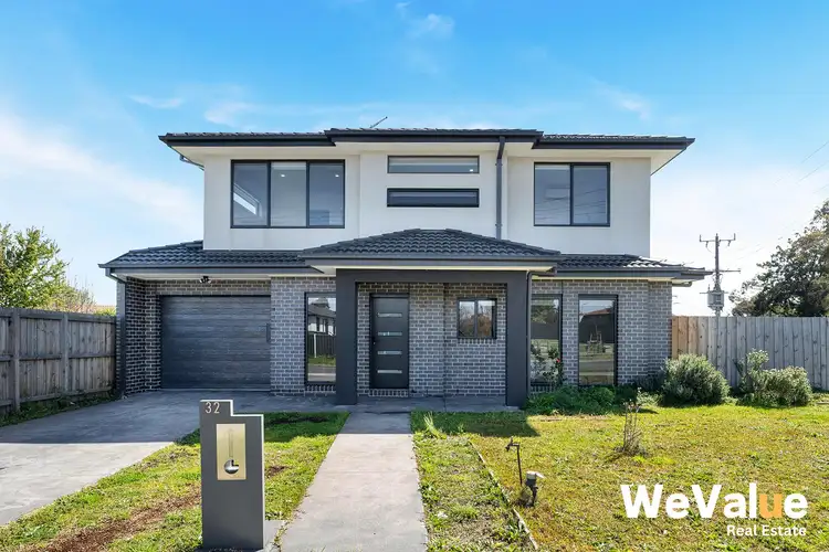 32 Pearson Crescent