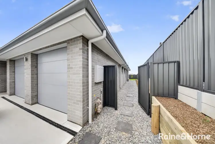 9 Barnbougle Street