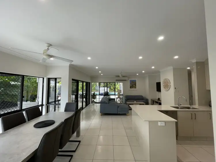18 Birdwing Street