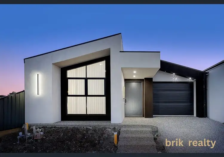 10 Fluorite Street