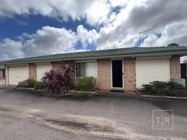 1A Backland Street