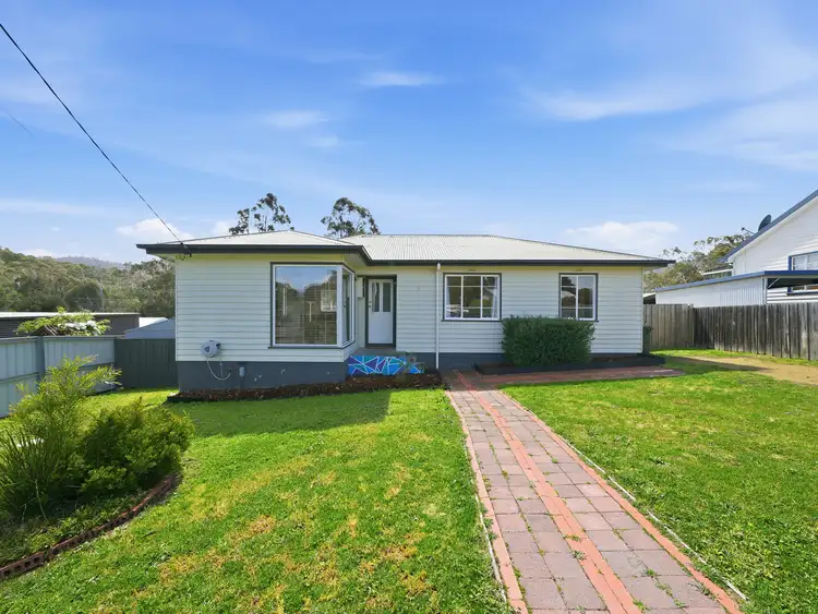 1 Kerria Road