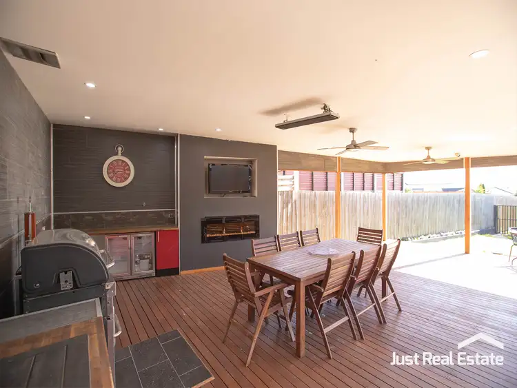43 Ebony Street, Cranbourne VIC 3977