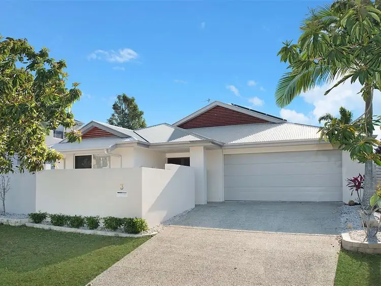 Second view of Homely house listing, 3 Capri Court, Parrearra QLD 4575