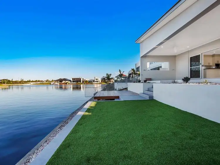 19 Bond Street, Pelican Waters QLD 4551