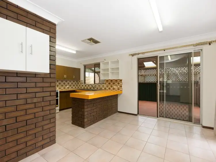 Sixth view of Homely house listing, 10 Celosia Way, Riverton WA 6148