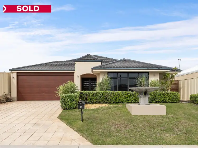8 Laila Turn, Madeley WA 6065