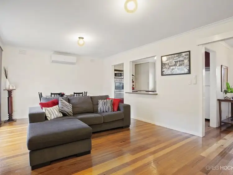 2/60 Grieve Parade, Altona VIC 3018