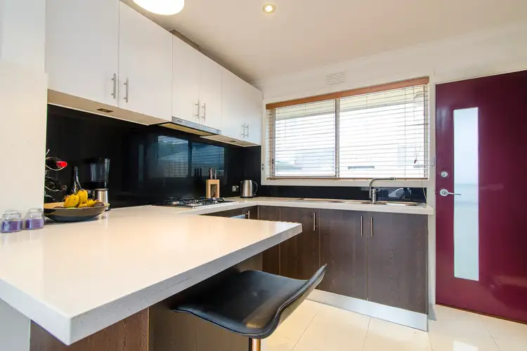 93 Blackshaws Road