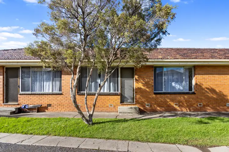 2/41 Cypress Avenue, Brooklyn VIC 3012