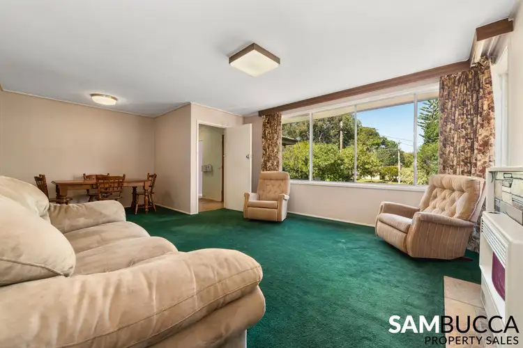 Third view of Homely house listing, 4 Devon Court, Frankston VIC 3199