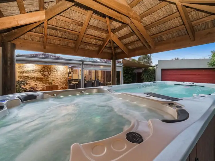 Second view of Homely house listing, 4 Fern Close, Seaford VIC 3198