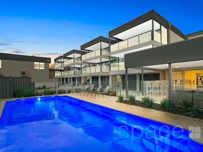 15/22 May Street, Scarborough WA 6019