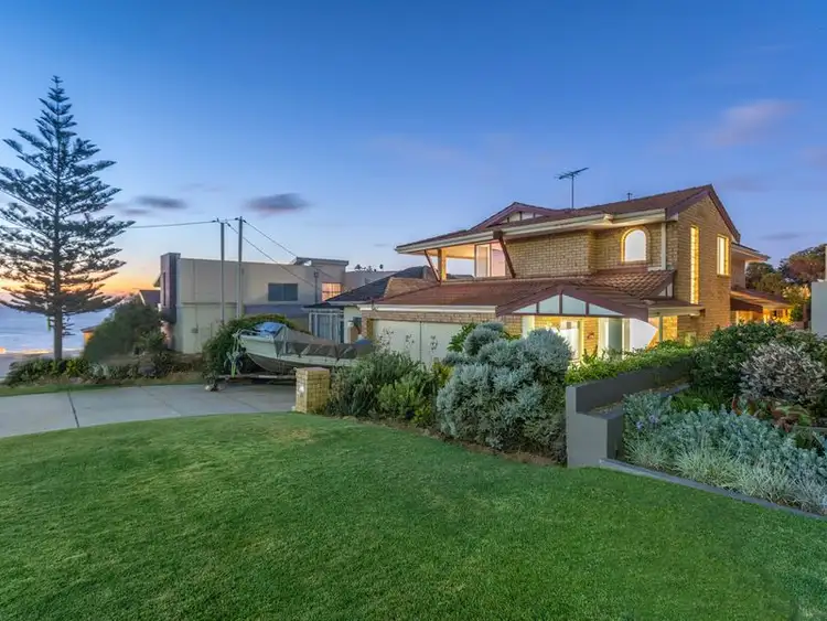 17 Bailey Street, Trigg WA 6029