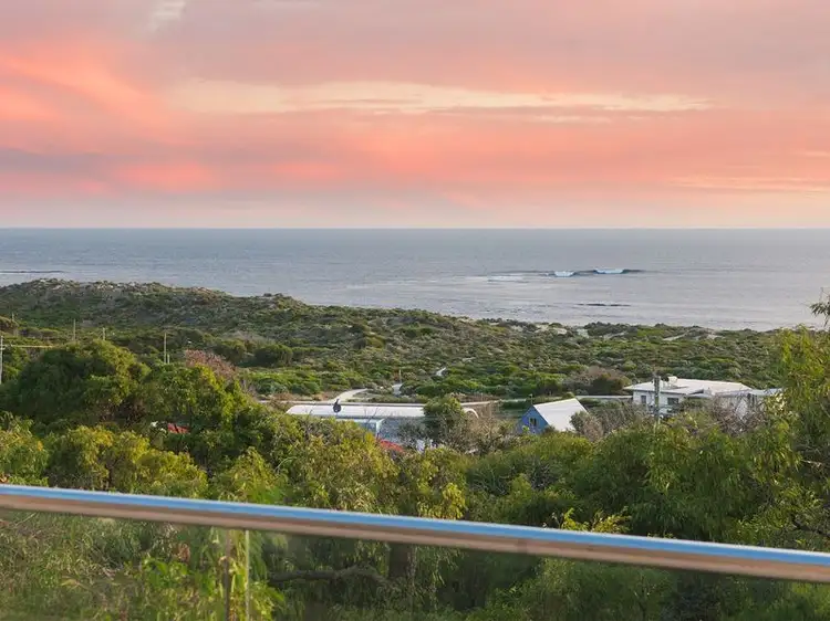 7 Chapel Place, Prevelly WA 6285