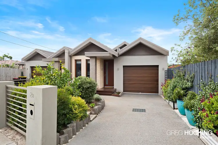 2B Lorraine Street, Cheltenham VIC 3192
