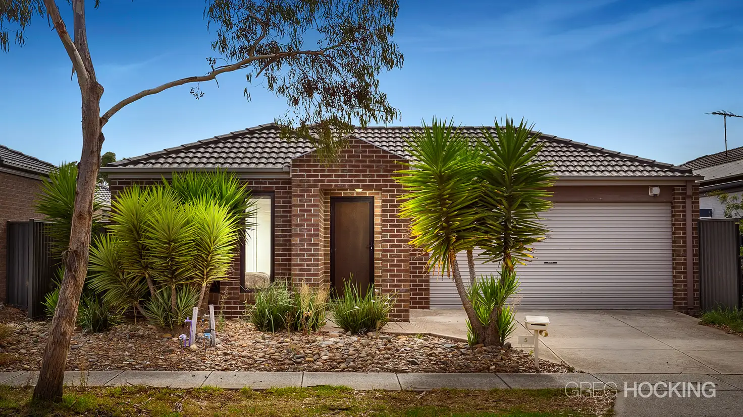 Main view of Homely house listing, 5 Woburn Crescent, Manor Lakes VIC 3024