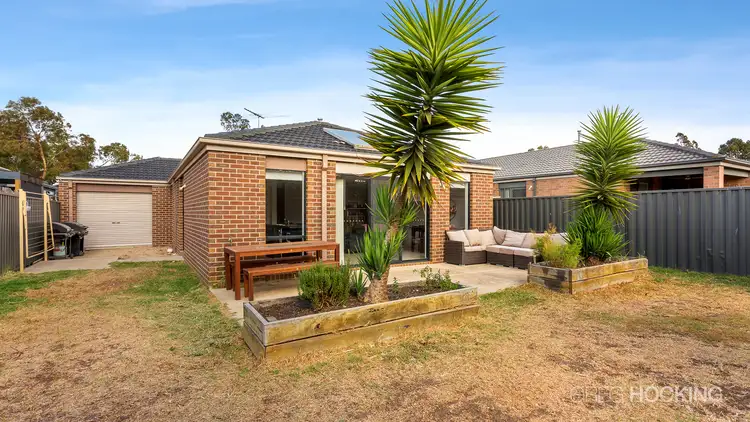 Second view of Homely house listing, 5 Woburn Crescent, Manor Lakes VIC 3024