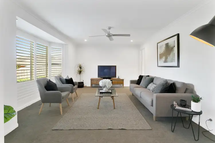 Sixth view of Homely house listing, 10 Catherine Court, Langwarrin VIC 3910