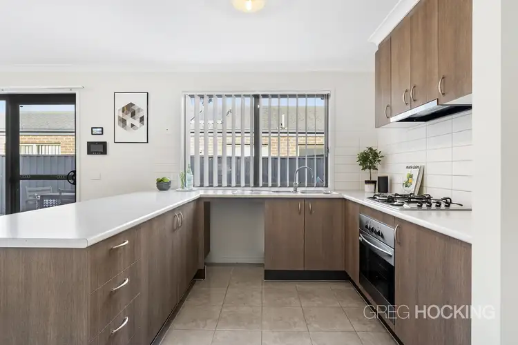 Fifth view of Homely house listing, 7 Lysterfield Walk, Manor Lakes VIC 3024