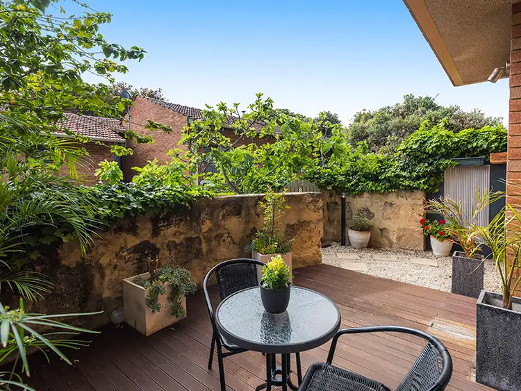 8/1 Chatsworth Terrace, Claremont WA 6010