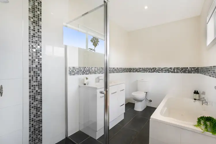 Sixth view of Homely unit listing, 2/3 Albany Place, Frankston South VIC 3199