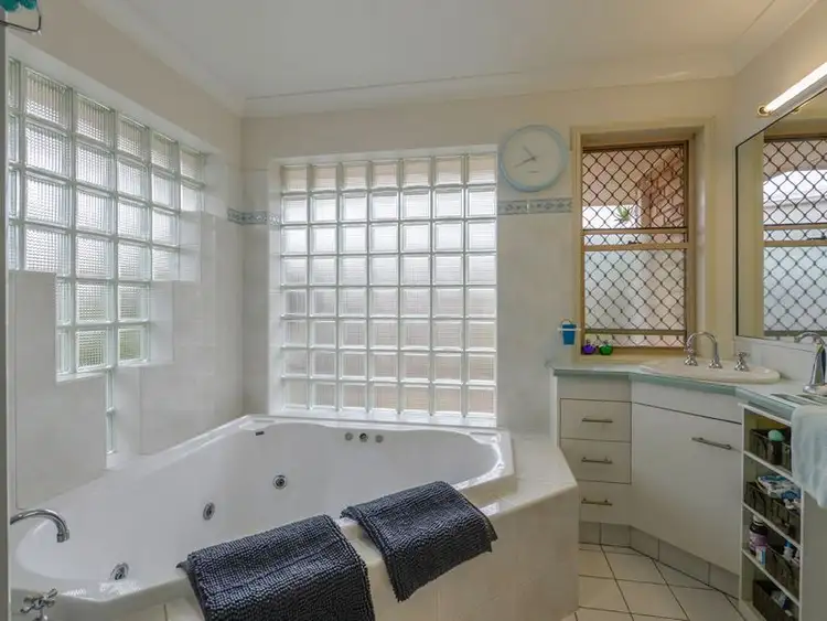 Seventh view of Homely house listing, 11 COSSART CRESCENT, Bargara QLD 4670