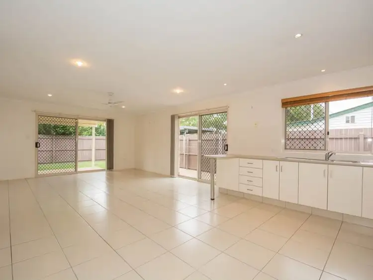 3/12 Pitt Street, Bundaberg South QLD 4670