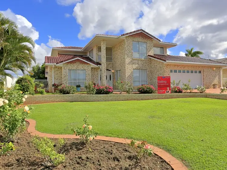 13 Robina Drive, Avoca QLD 4670