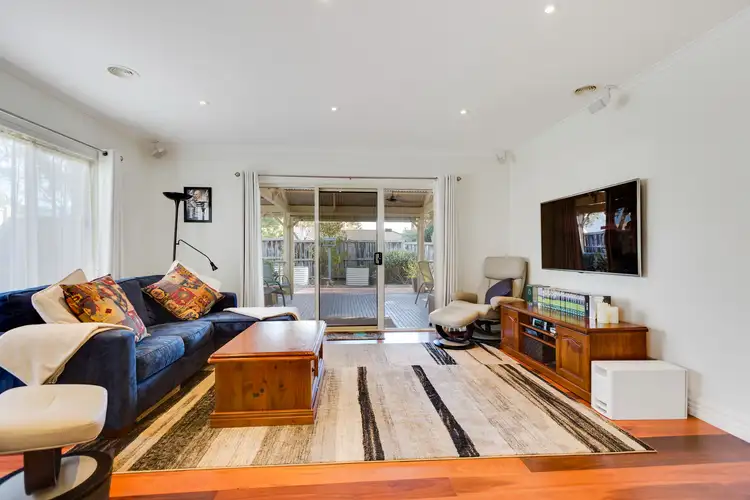 Fifth view of Homely house listing, 8 Marlo Place, Frankston VIC 3199