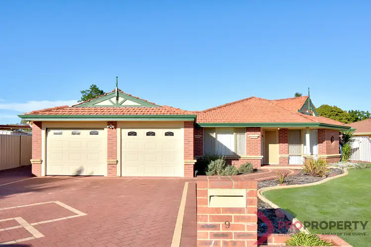 9 Cocos Grove, Kiara WA 6054