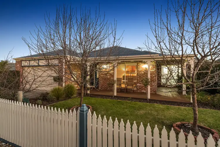 22 Creighton Way, Mornington VIC 3931