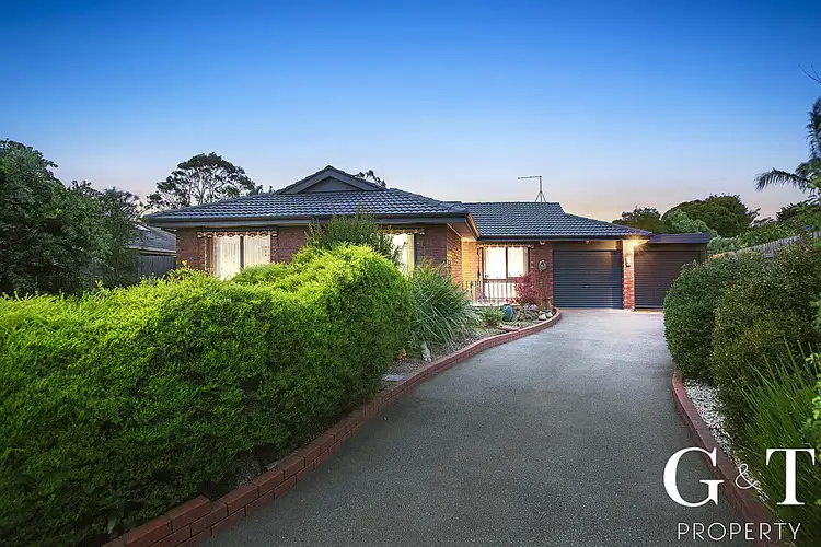 Second view of Homely house listing, 5 Saxonwood Court, Frankston VIC 3199