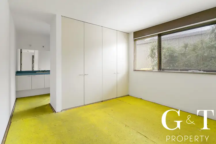 Fifth view of Homely house listing, 2 Saxonwood Court, Frankston VIC 3199