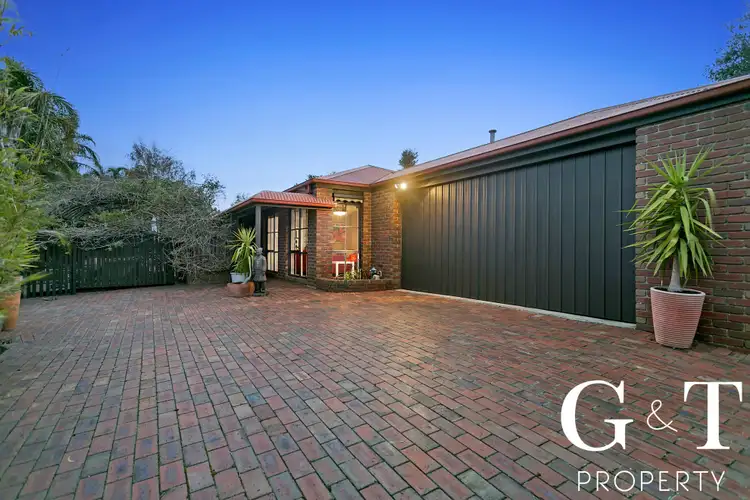 8 Courageous Court, Frankston VIC 3199
