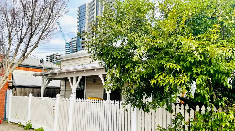 3 Donald Street