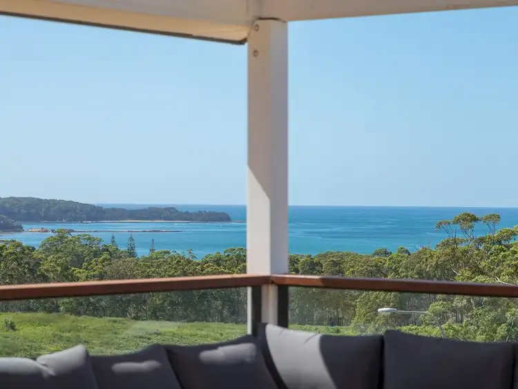 1 Broomfield Crescent, Long Beach NSW 2536