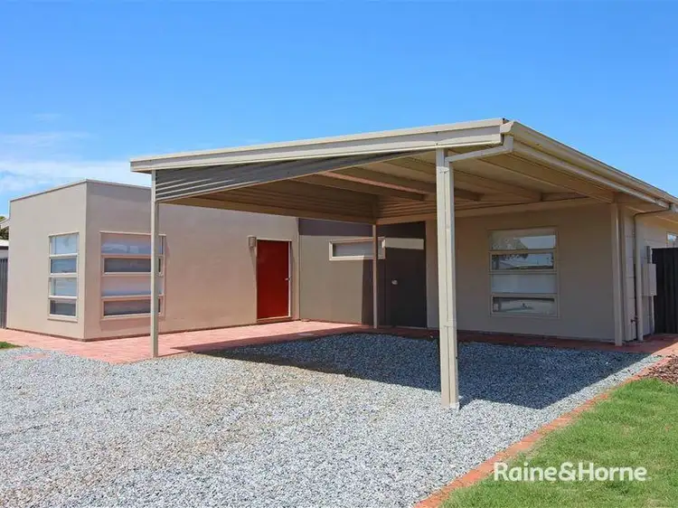 9 Benjamin Road, Poonindie SA 5607