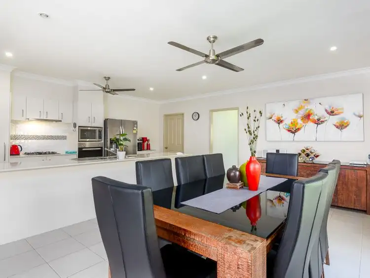 68 Veivers Rd, Palm Cove QLD 4879