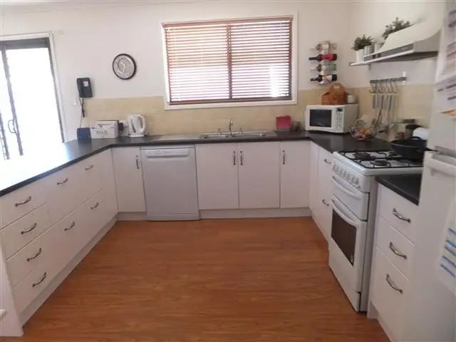 6 Torrens Court, Roxby Downs SA 5725