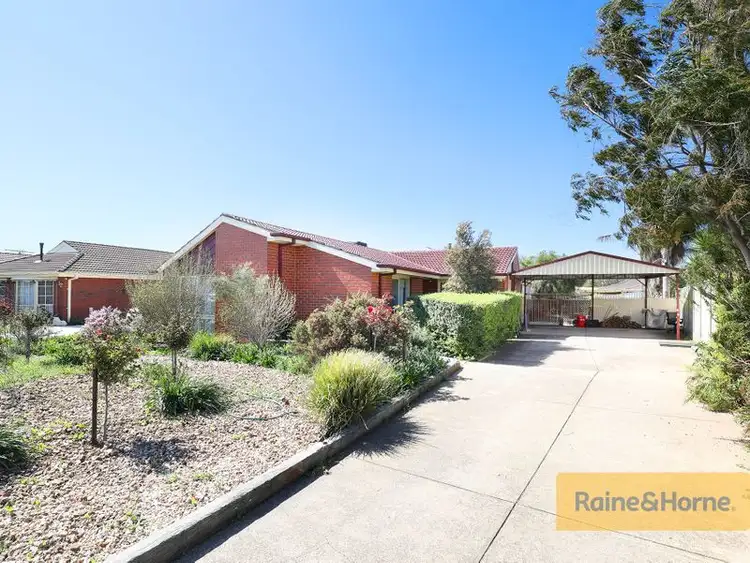 13 Peart Court, Brookfield VIC 3338