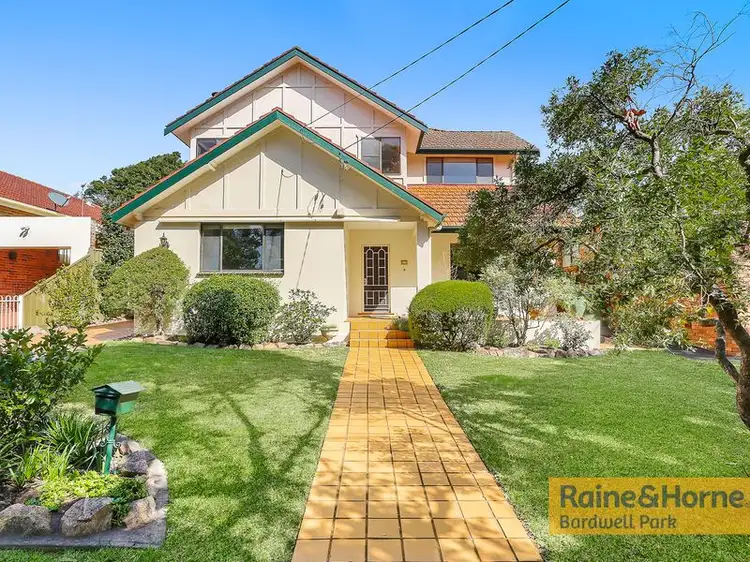 17 Staples Street, Kingsgrove NSW 2208